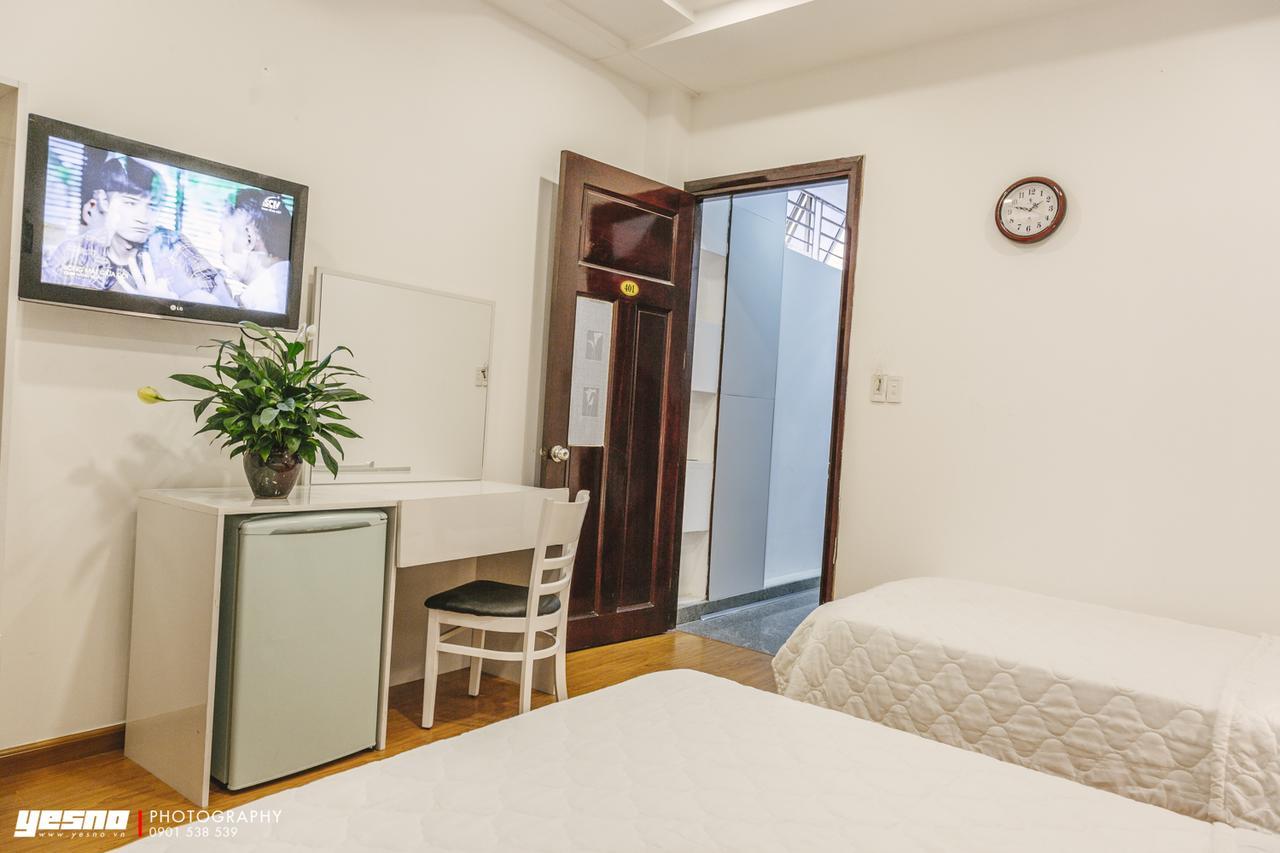 Four C Central Hotel Хошимин Екстериор снимка